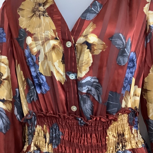 Kate Lily Beautiful Dress fits Medium - Picture 8 of 15